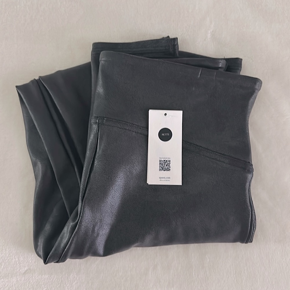 NEW SPANX Faux Leather Petite - M